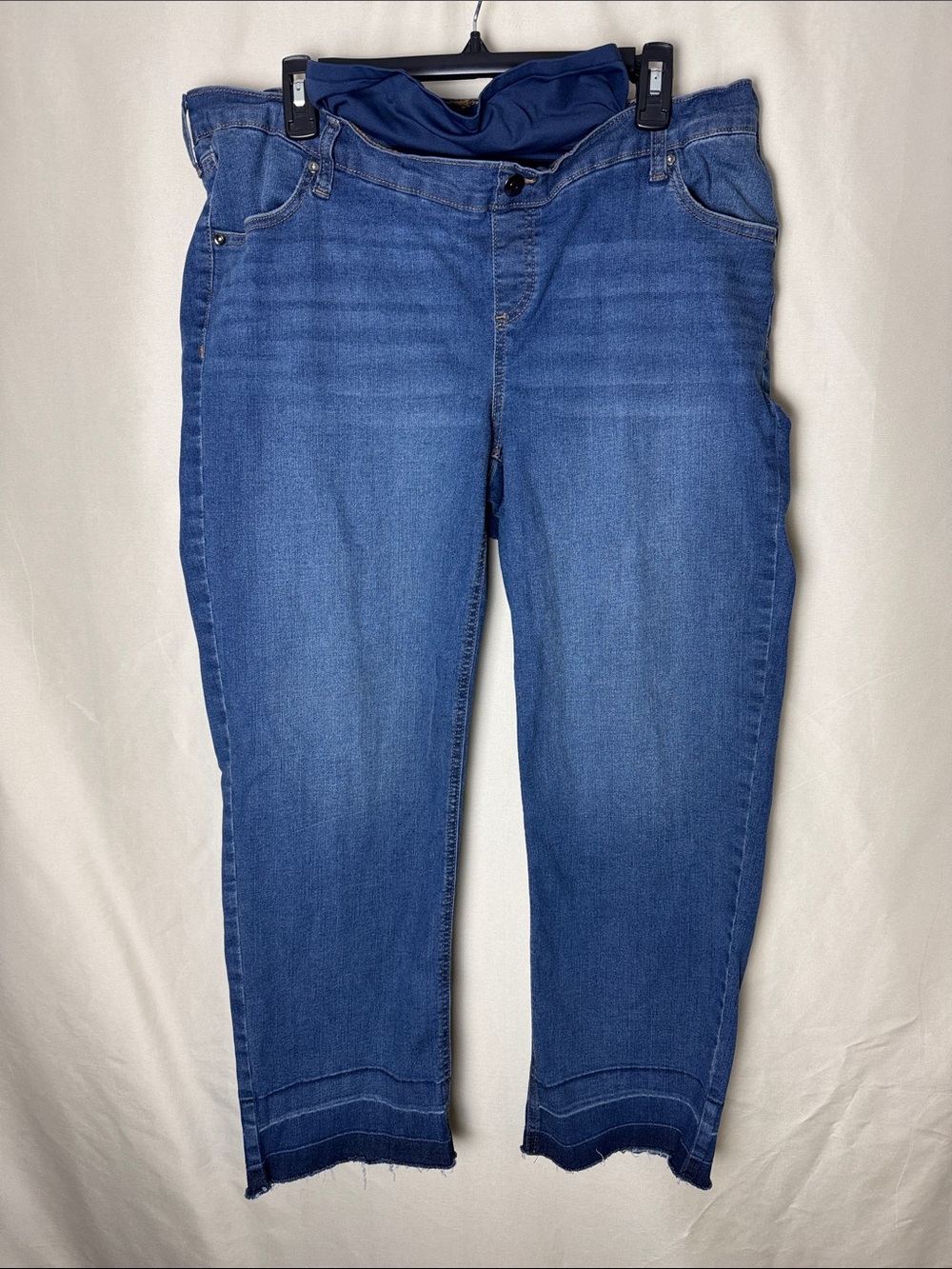 Time and Tru Medium Blue Maternity Ankle Jeans with Navy Over the Belly Band